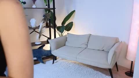 Betty  online show from November 2025 11:10:03 AM