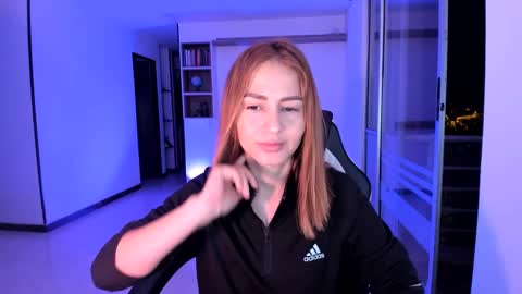 Jennyindependent model . online show from March 2025 03:53:02 AM