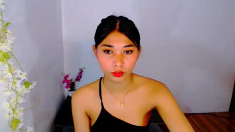 raindrizzle1706 online show from November 2025 06:52:02 PM