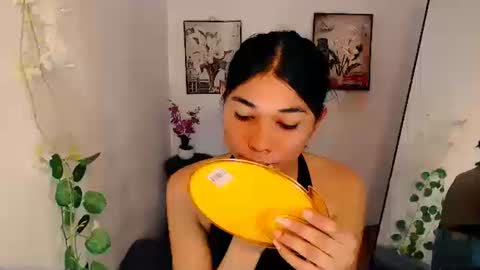 raindrizzle1706 online show from December 2025 07:25:02 AM