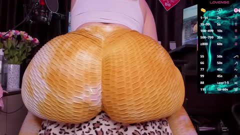 Laura online show from March 2026 04:28:02 AM