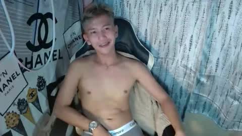 ralfhuge24 online show from December 2025 05:45:02 AM