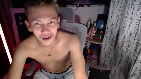 ralfhuge24 online show from March 2026 12:16:02 PM