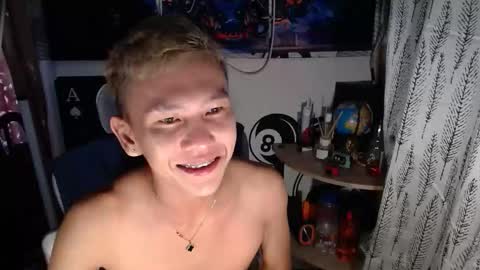 ralfhuge24 online show from March 2026 12:00:02 AM