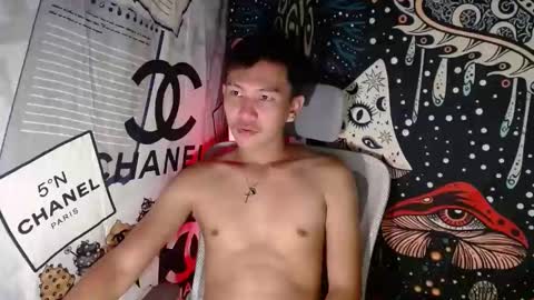 ralfhuge24 online show from May 2026 11:17:02 PM