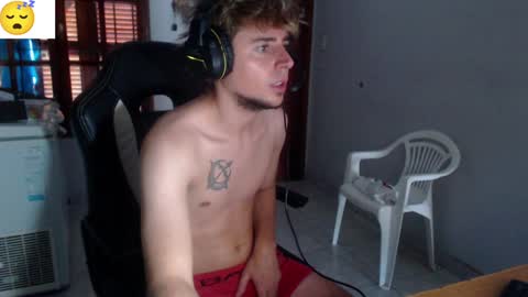 Snapshot of ramisexyloveyou chatting on February 2025 03:15:02 PM Ramiro online show from February 2025 03:15:02 PM