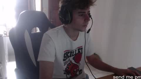 Snapshot of ramisexyloveyou chatting on March 2025 12:30:02 PM Ramiro online show from March 2025 12:30:02 PM