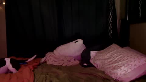    RAMONA Q   online show from December 2024 03:04:02 AM