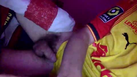 Snapshot of randobad12 chatting on December 2024 08:37:01 PM randobad12 online show from December 2024 08:37:01 PM