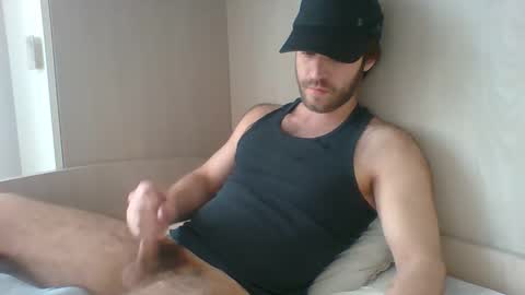 randomguy_42 online show from May 2026 11:04:01 AM
