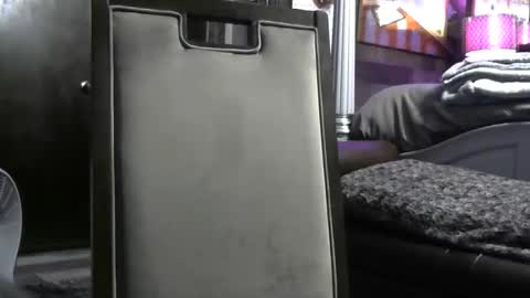 Randy8inbater online show from November 2025 09:40:01 AM