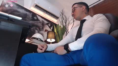 Snapshot of randylukehot chatting on January 2025 10:52:02 AM randylukehot online show from January 2025 10:52:02 AM