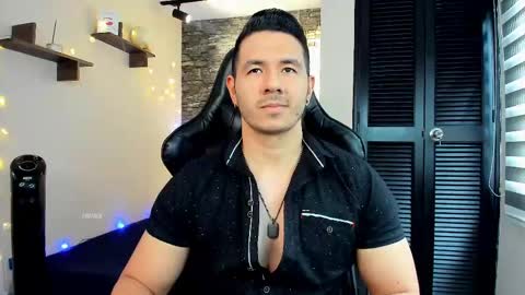 Jonas online show from February 2025 09:05:02 PM