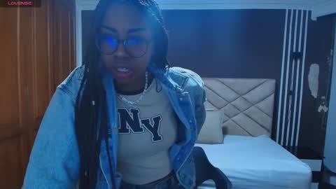 Raquel online show from November 2025 11:42:02 AM