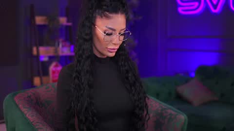 Raquelle online show from January 2025 06:57:01 PM