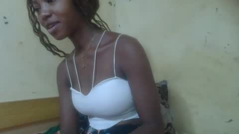 Snapshot of rasoanirinaa chatting on April 2026 10:12:02 PM rasoanirinaa online show from April 2026 10:12:02 PM