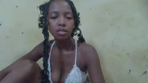 Snapshot of rasoanirinaa chatting on May 2026 04:36:01 PM rasoanirinaa online show from May 2026 04:36:01 PM
