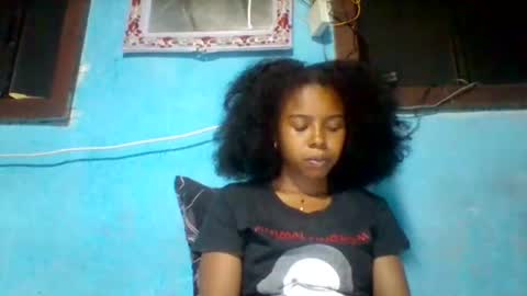 rasoelysca online show from December 2025 10:23:02 AM