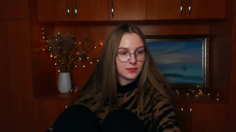 raspberry0101 online show from December 2024 06:27:02 PM