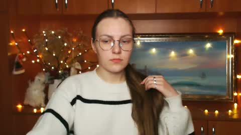 raspberry0101 online show from December 2024 08:17:02 PM