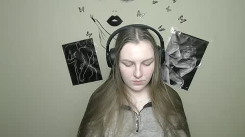 raspberry0101 online show from January 2025 05:15:01 PM