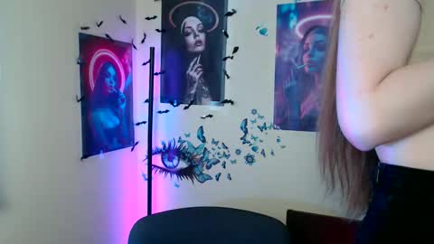 raspberry0101 online show from September 2025 01:01:01 PM