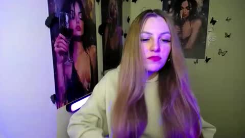 raspberry0101 online show from September 2025 01:27:02 PM