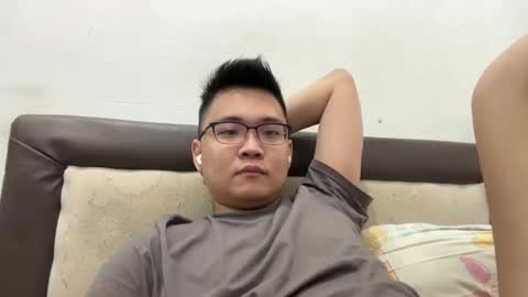 randomnaut online show from December 2024 07:45:01 PM