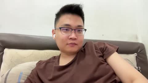 randomnaut online show from February 2025 08:10:01 PM