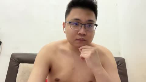 randomnaut online show from February 2026 07:31:02 PM