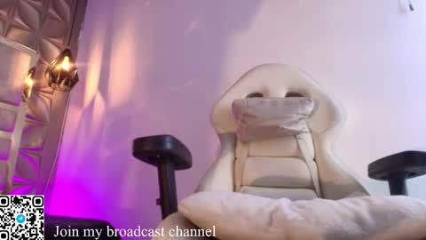 Snapshot of rave_paradise chatting on November 2025 11:09:02 AM online show from November 2025 11:09:02 AM