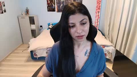 raven_haired_goddess online show from June 2026 05:21:02 AM