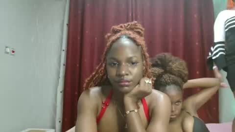Snapshot of raven_luxe chatting on April 2026 05:10:01 PM Raven online show from April 2026 05:10:01 PM