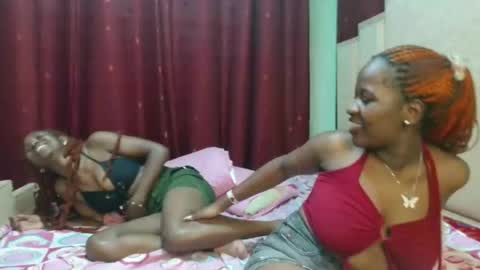 Snapshot of raven_luxe chatting on April 2026 04:07:02 AM Raven online show from April 2026 04:07:02 AM