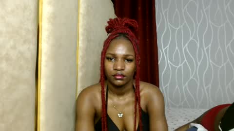 Snapshot of raven_luxe chatting on June 2026 02:36:02 AM Raven online show from June 2026 02:36:02 AM