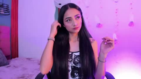 Snapshot of raven_smith_ chatting on July 2026 04:04:01 AM raven_smith_ online show from July 2026 04:04:01 AM