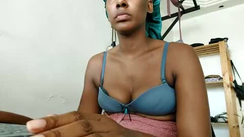 ravenbby online show from July 2026 03:27:02 PM