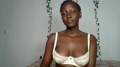 Snapshot of ravencharmm chatting on July 2026 10:43:01 AM Princess online show from July 2026 10:43:01 AM