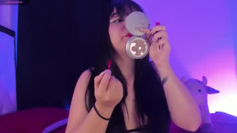 Raven  online show from December 2025 01:21:02 AM