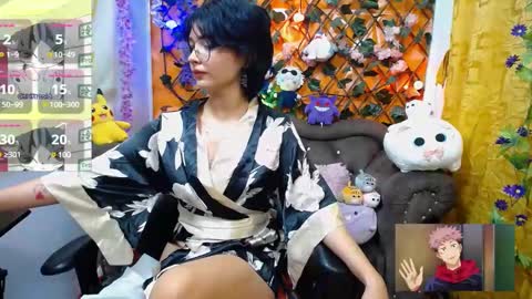 RavenN  online show from February 2025 11:55:01 AM