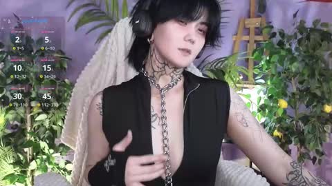 Raven online show from December 2025 03:19:01 PM