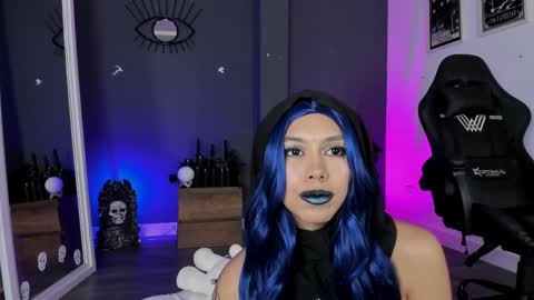 Snapshot of ravenwitch_ chatting on June 2026 08:04:01 PM Raven Witch online show from June 2026 08:04:01 PM