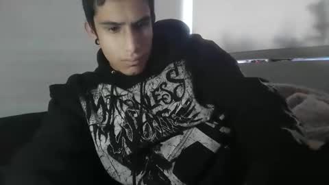 Snapshot of ravenxbat chatting on December 2025 03:29:01 PM ravenxbat online show from December 2025 03:29:01 PM