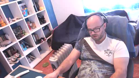 ravingr3d3 online show from February 2025 12:14:02 PM