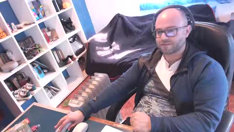 ravingr3d3 online show from February 2025 03:30:02 PM