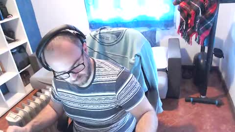 ravingr3d3 online show from March 2025 12:15:02 PM