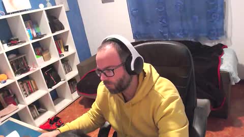 ravingr3d3 online show from December 2025 11:02:01 PM