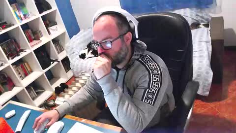 ravingr3d3 online show from January 2026 07:17:01 PM