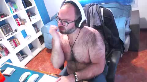 ravingr3d3 online show from January 2026 03:05:02 PM