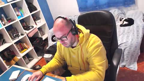 ravingr3d3 online show from February 2026 12:00:01 PM